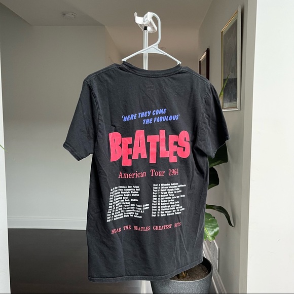 The Beatles Men’s Black Tshirt American Tour 1964 Size Medium - Picture 2 of 4